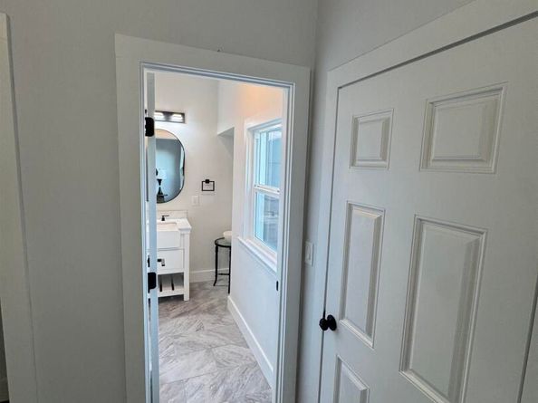 878 Athens Ave, Oakland CA 94607