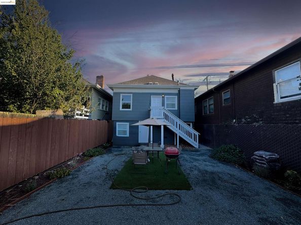 878 Athens Ave, Oakland CA 94607