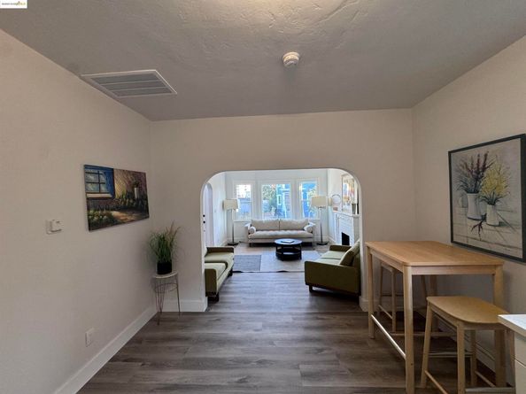 878 Athens Ave, Oakland CA 94607