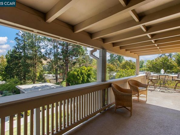 1132 Running Springs RD 11, Walnut Creek CA 94595
