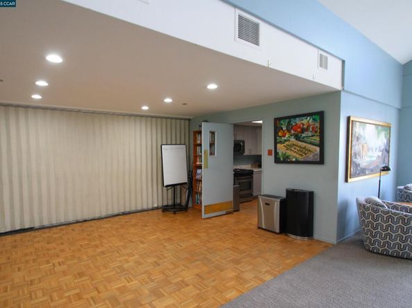 1300 Quarry Ct 109, Richmond CA 94801