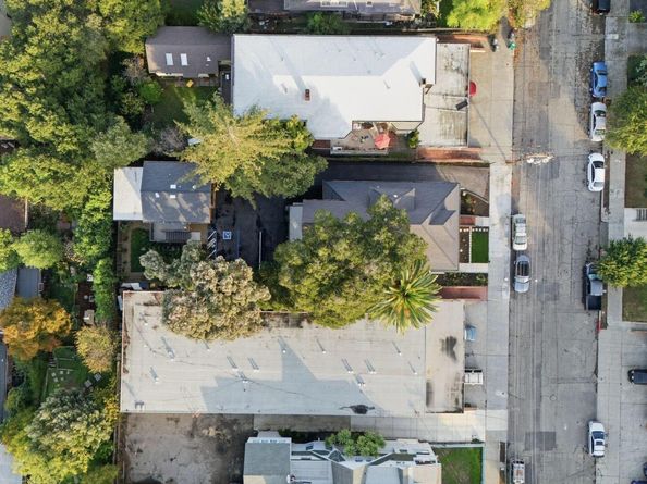 335 Hanover Ave, Oakland CA 94606