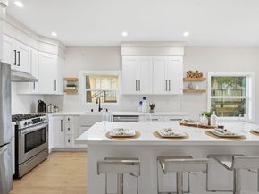 335 Hanover Ave, Oakland CA 94606