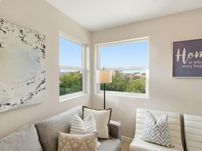 335 Hanover Ave, Oakland CA 94606