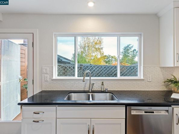 4239 Gregory St, Oakland CA 94619