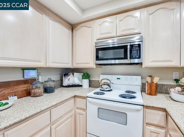 231 Sunspring Ct, Pleasant Hill CA 94523