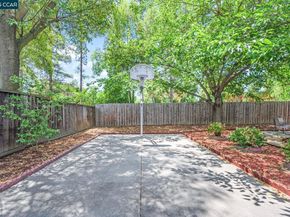 137 Diablo Ct, Pleasant Hill CA 94523