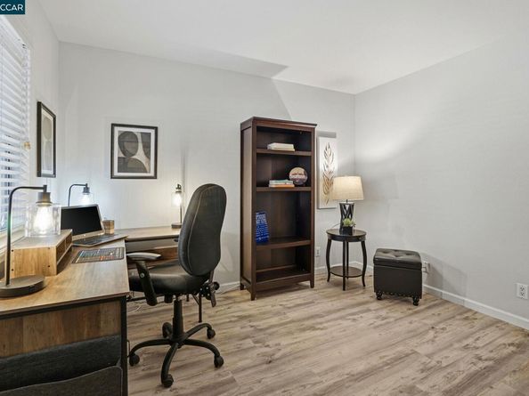 1520 Schenone Ct 7, Concord CA 94521