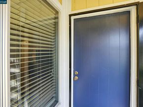 1520 Schenone Ct 7, Concord CA 94521