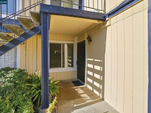 1520 Schenone Ct 7, Concord CA 94521