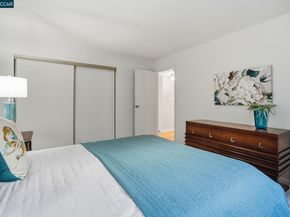 1520 Schenone Ct 7, Concord CA 94521