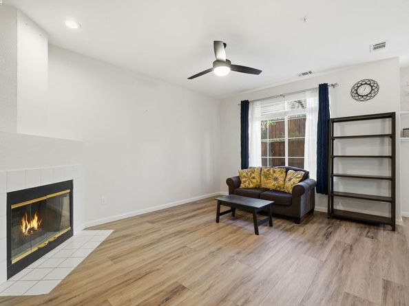 10856 Glengarry Lane, Dublin CA 94568