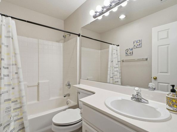 10856 Glengarry Lane, Dublin CA 94568