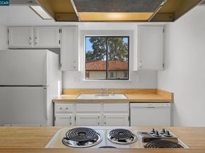 2055 Sierra Rd 82, Concord CA 94518