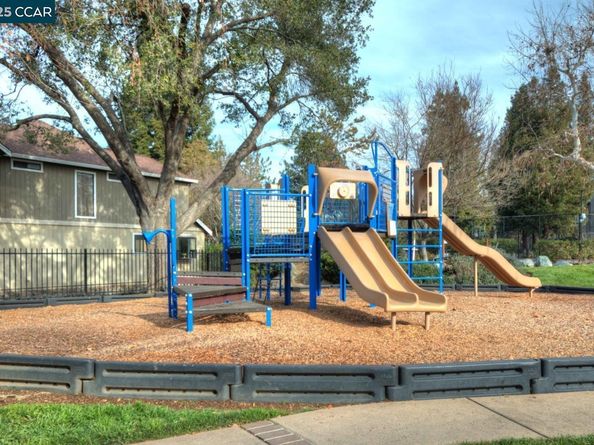 17106 Creekside Cir, Morgan Hill CA 95037