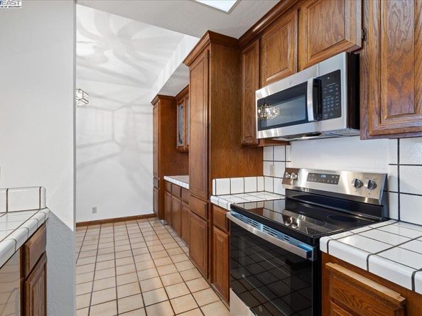 25912 Hayward Blvd Unit 204, Hayward CA 94542