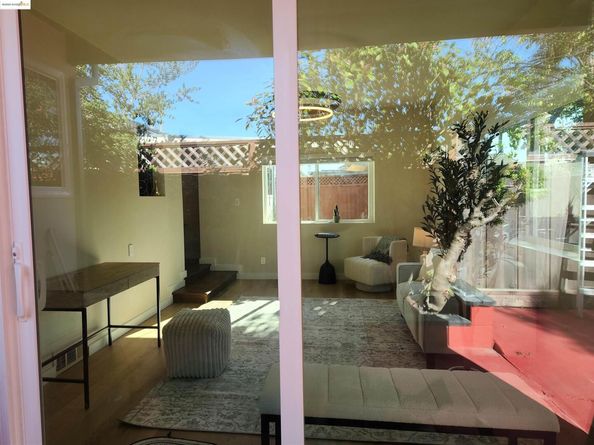 15373 Inverness St, San Leandro CA 94579