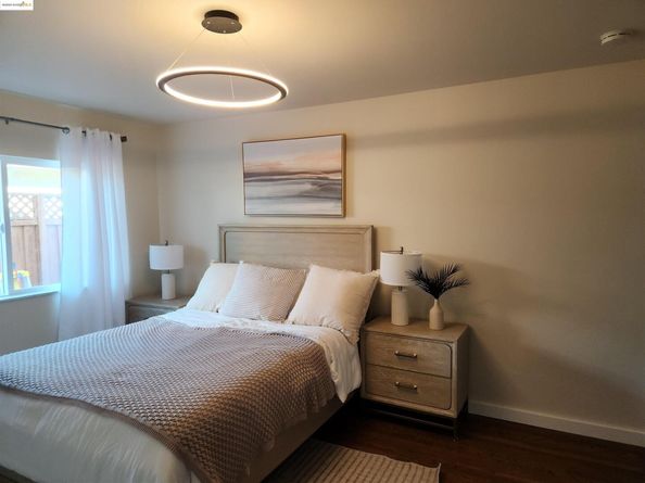 15373 Inverness St, San Leandro CA 94579