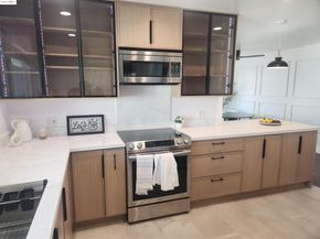 15373 Inverness St, San Leandro CA 94579