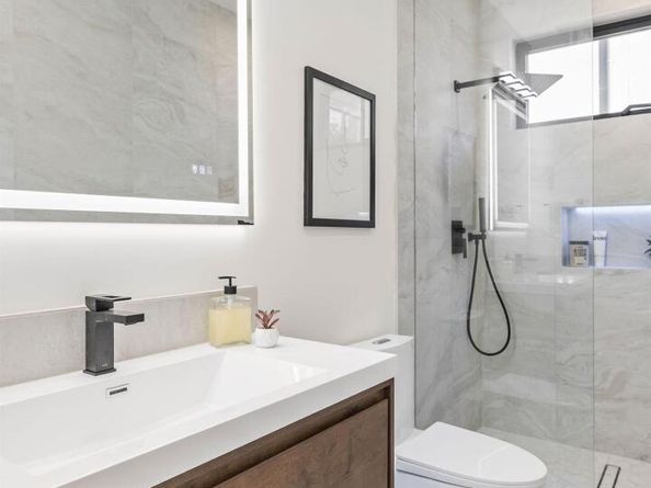 7260 Woodrow Drive, Oakland CA 94611