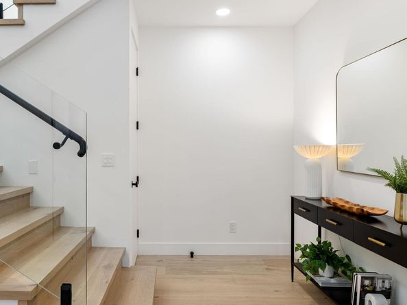 7260 Woodrow Drive, Oakland CA 94611
