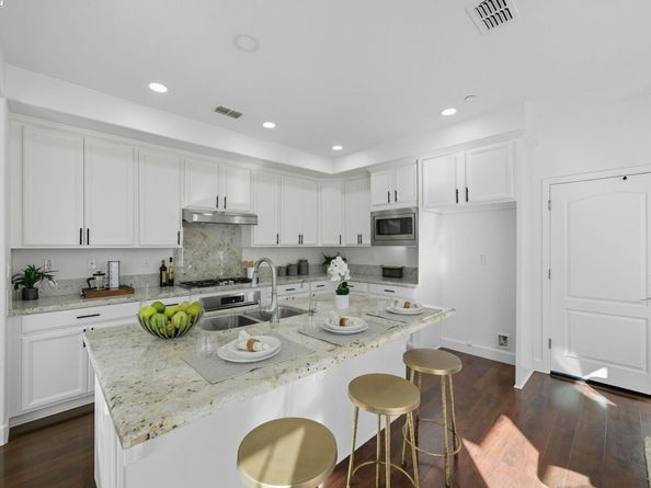 3005 Vittoria Loop, Dublin CA 94568