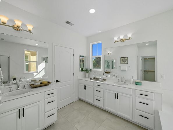 3005 Vittoria Loop, Dublin CA 94568
