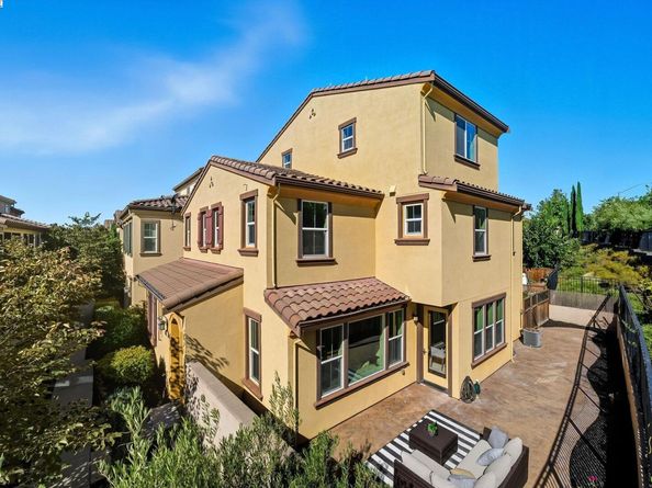 3005 Vittoria Loop, Dublin CA 94568