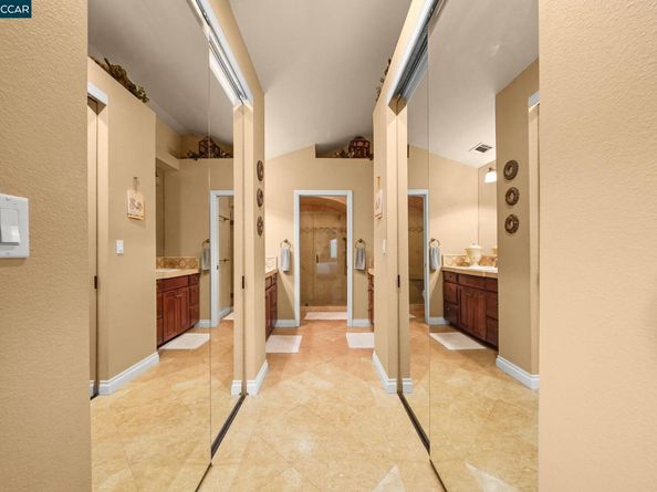 814 Chert Pl, Clayton CA 94517