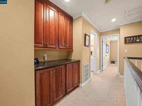814 Chert Pl, Clayton CA 94517