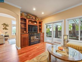 814 Chert Pl, Clayton CA 94517