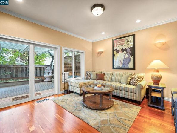 814 Chert Pl, Clayton CA 94517