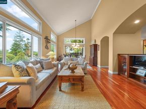814 Chert Pl, Clayton CA 94517