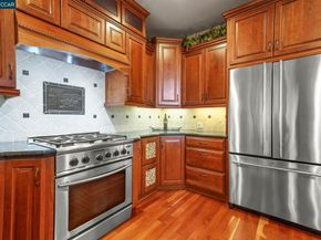 814 Chert Pl, Clayton CA 94517