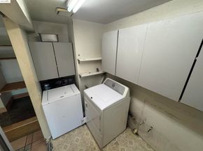 6440 Sunnymere, Oakland CA 94605