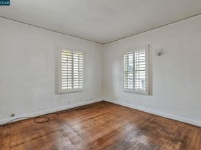 1921 106th Avenue, Oakland CA 94603
