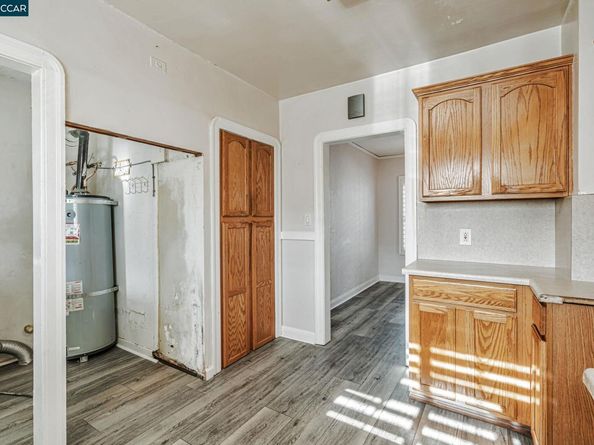 1921 106th Avenue, Oakland CA 94603