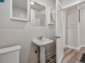 1921 106th Avenue, Oakland CA 94603