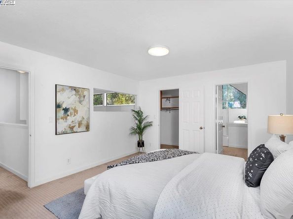 109 Holly Oak Ln, Alameda CA 94502