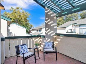 109 Holly Oak Ln, Alameda CA 94502