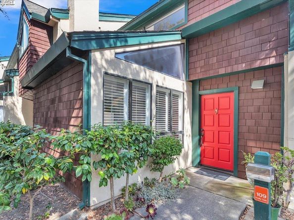 109 Holly Oak Ln, Alameda CA 94502