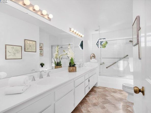 109 Holly Oak Ln, Alameda CA 94502