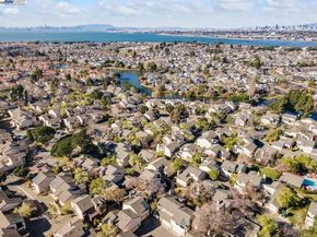 109 Holly Oak Ln, Alameda CA 94502