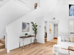 109 Holly Oak Ln, Alameda CA 94502