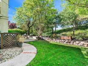690 Glasgow Cir, Danville CA 94526