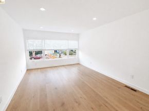 2045 Emerson St, Berkeley CA 94703