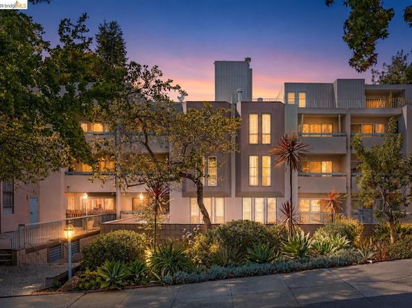 385 Jayne Ave 105, Oakland CA 94610