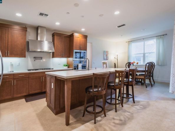 7132 Calistoga Ln, Dublin CA 94568