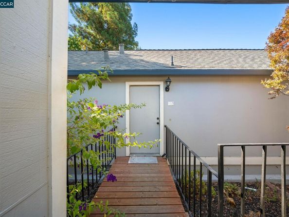 163 Holiday Hills Dr, Martinez CA 94553