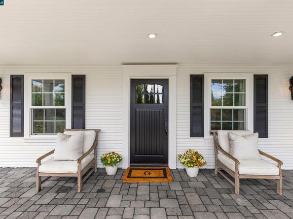 950 Country Lane, Walnut Creek CA 94596